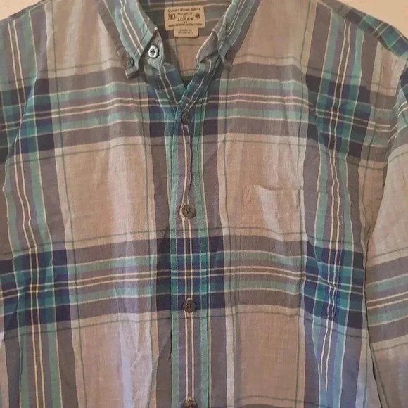 J Crew 100% Cotton Button Down EUC Size Medium - Picture 2 of 7
